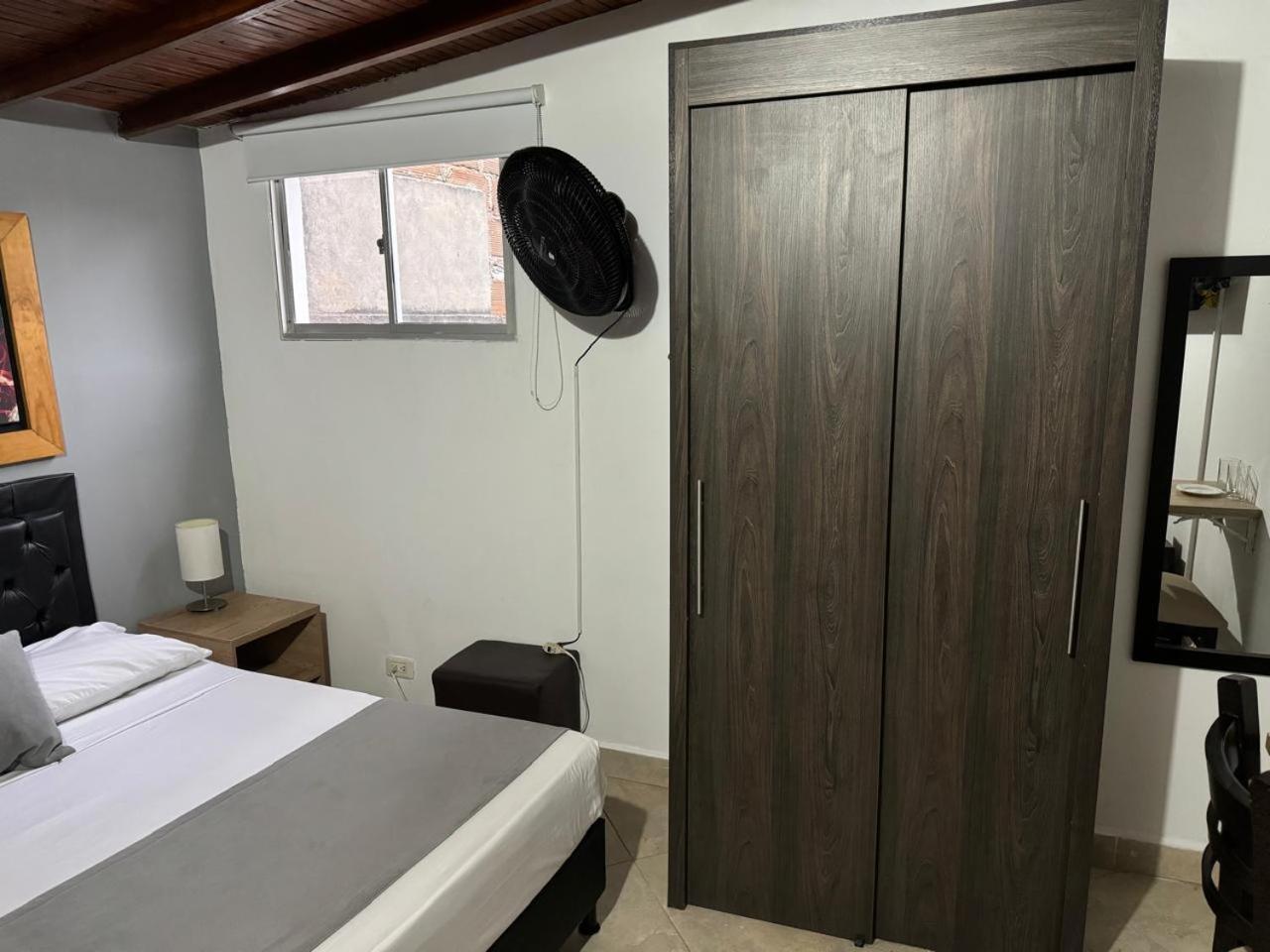 Gemas San Joaquin 1 Hotel Medellin Exterior photo