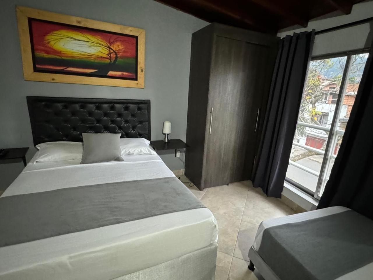 Gemas San Joaquin 1 Hotel Medellin Exterior photo