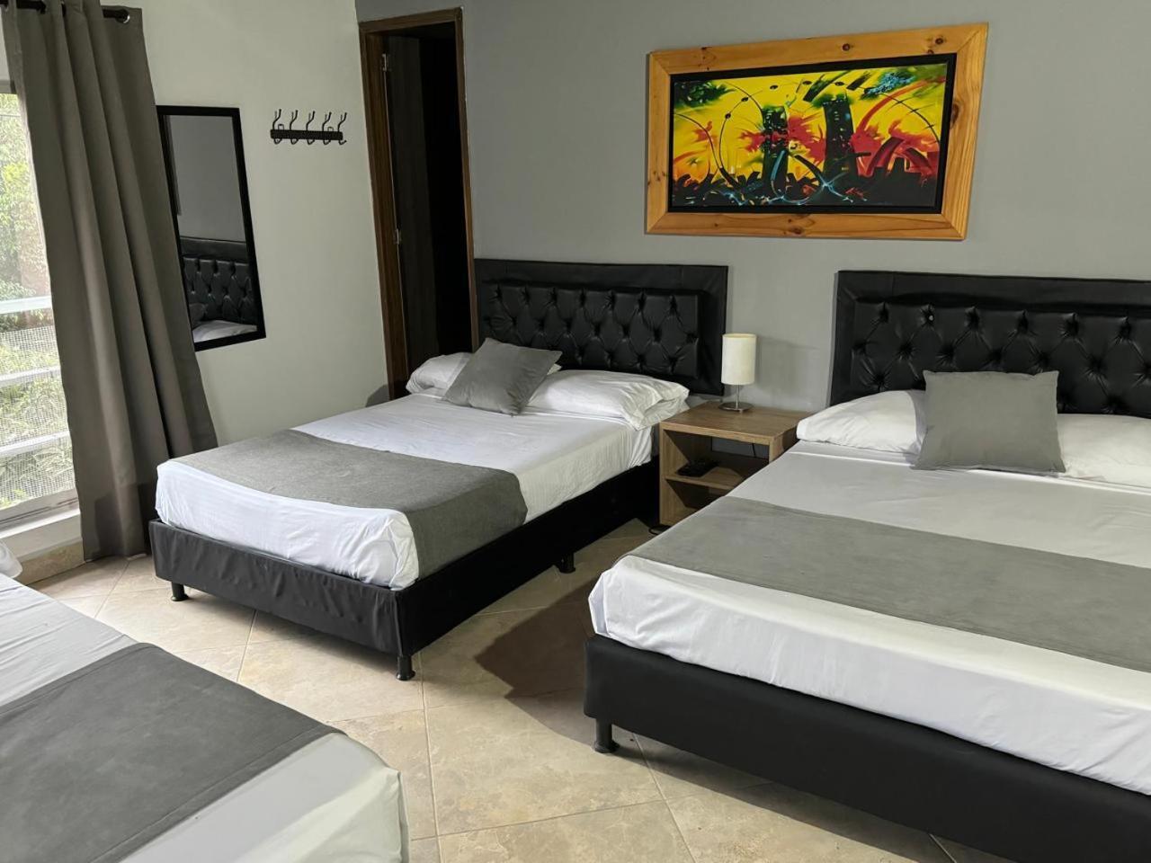 Gemas San Joaquin 1 Hotel Medellin Exterior photo
